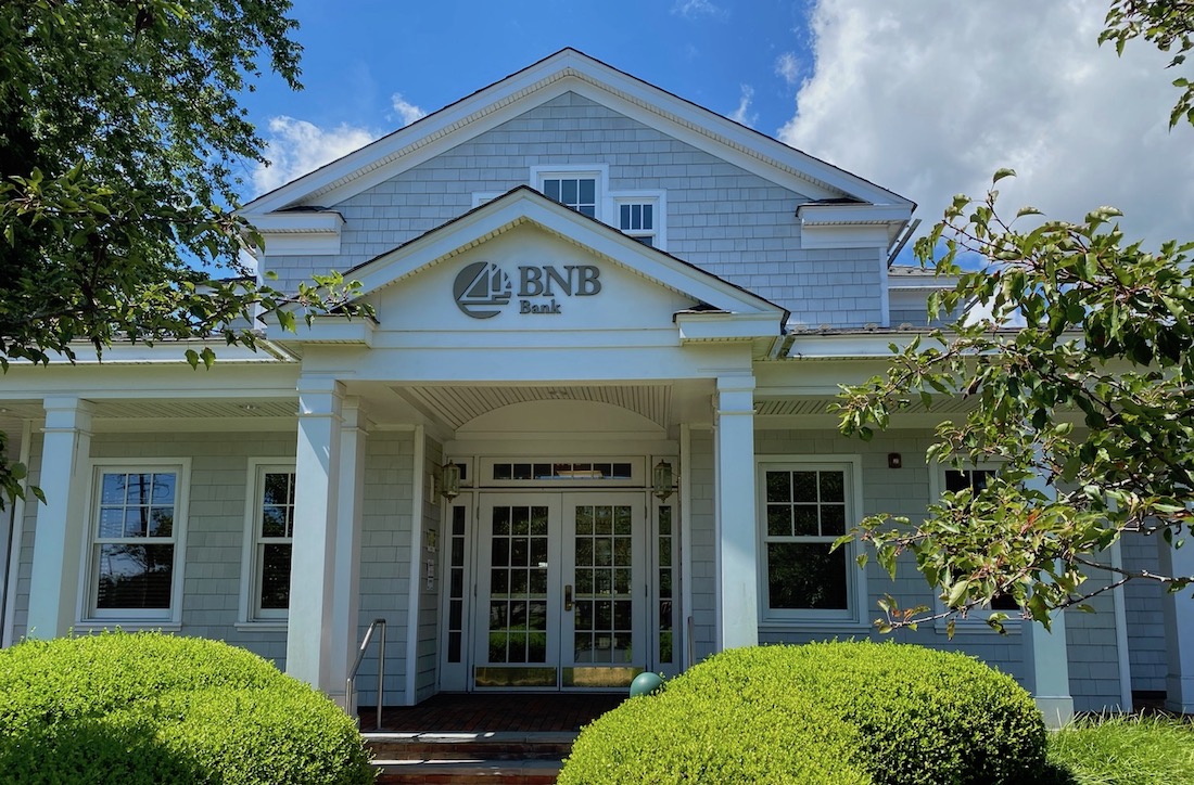 Parsing a DimeBNB Bank Merger The East Hampton Star